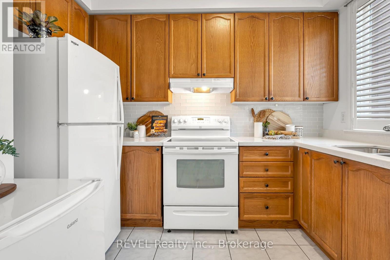 57 Gowland Road, Markham, Ontario  L6B 1B8 - Photo 9 - N13820296