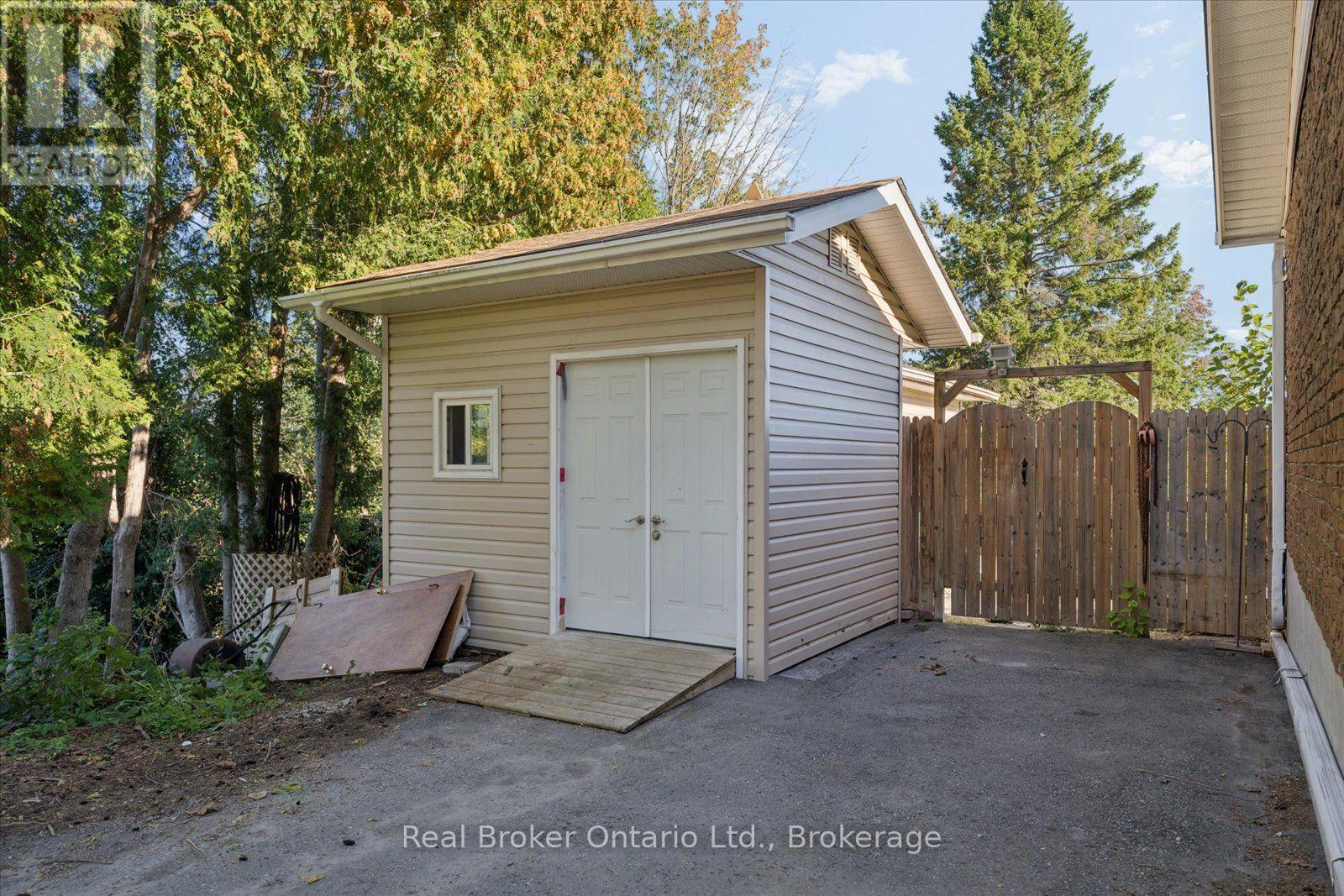 210 Patricia Crescent, Selwyn, Ontario  K9J 6X3 - Photo 36 - X13820364