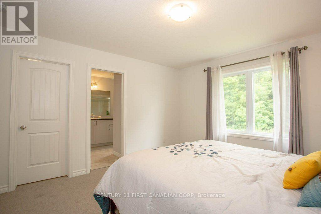 471 George Street, Central Elgin, Ontario  N5L 0B1 - Photo 13 - X13820410