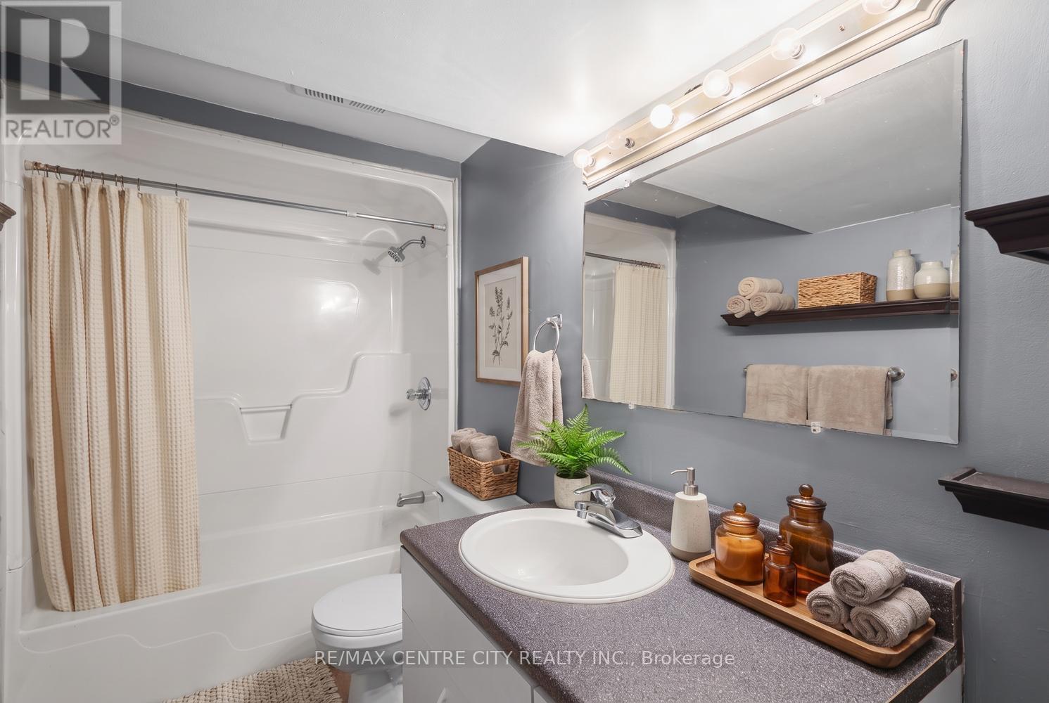 71 Cavendish Crescent, London North, Ontario  N6H 1A3 - Photo 40 - X13820516