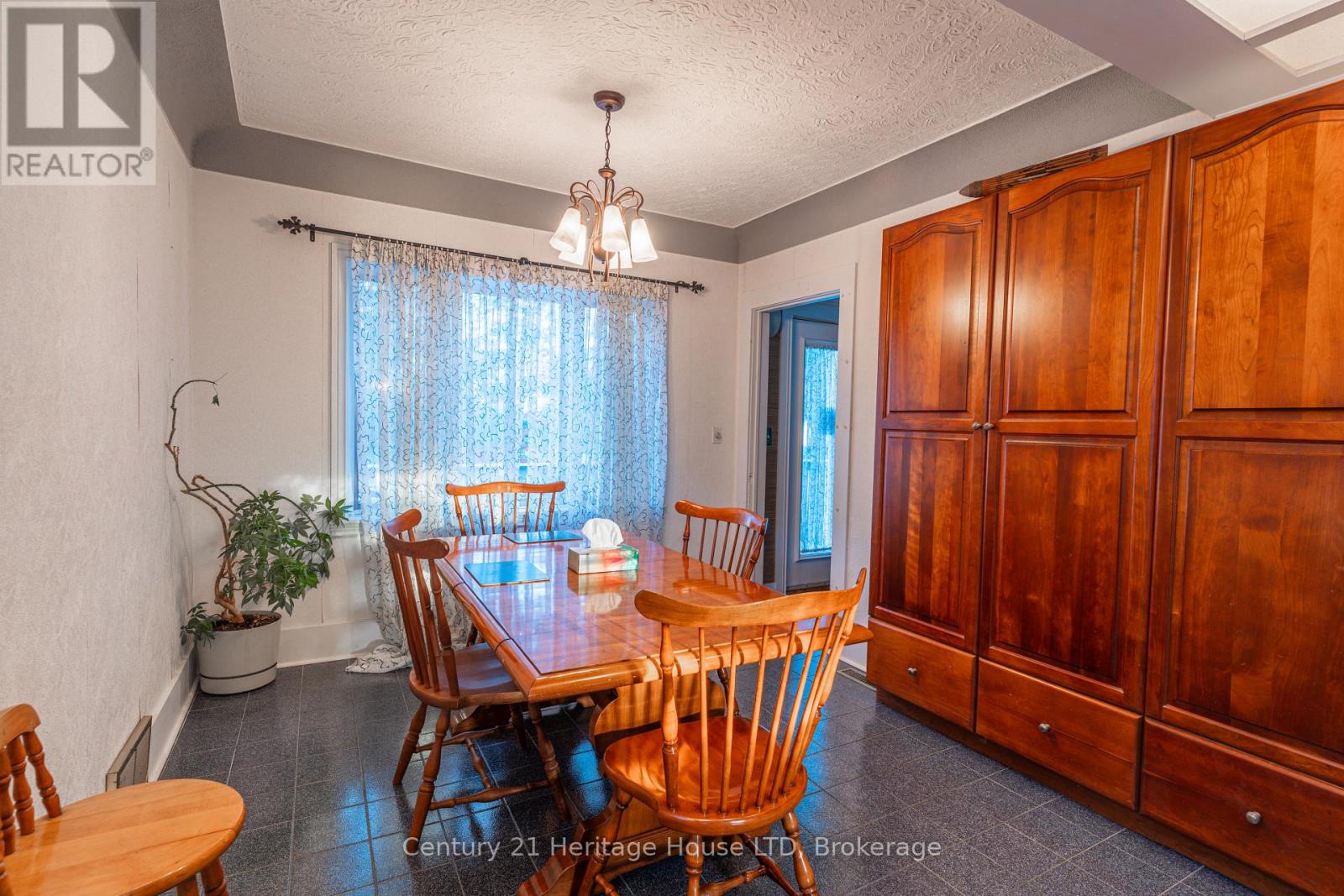 155 Wilton Avenue, Welland, Ontario  L3C 2A3 - Photo 18 - X13773630