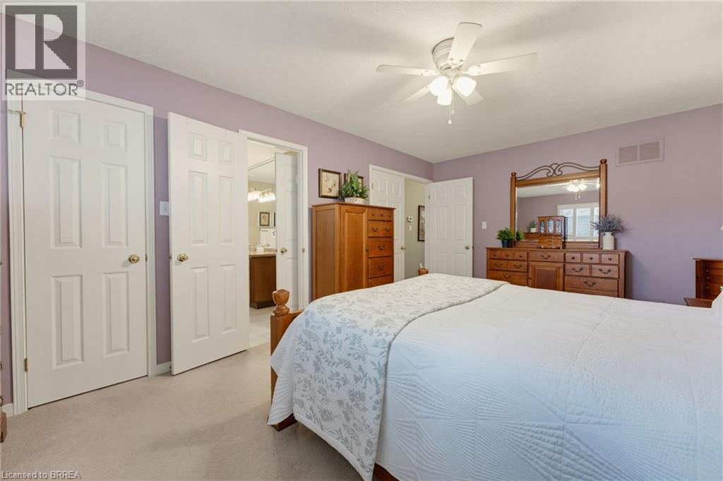 11 Courtland Drive, Brantford, Ontario  N3R 7V8 - Photo 14 - 40865801
