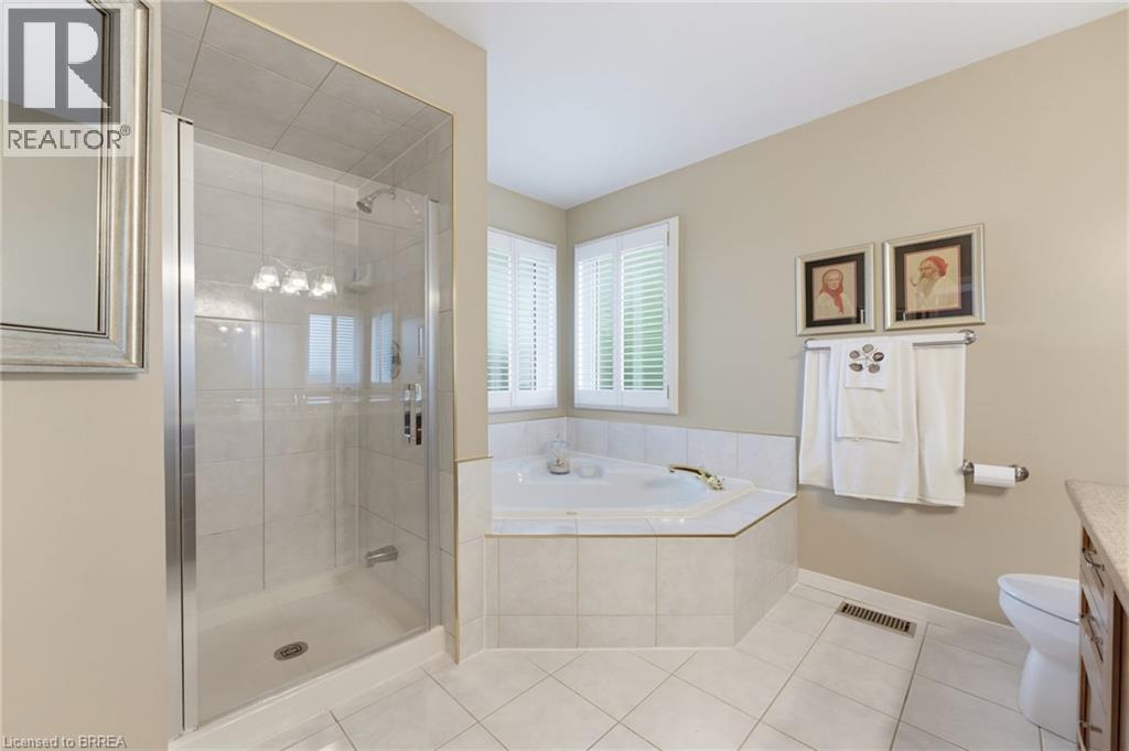 11 Courtland Drive, Brantford, Ontario  N3R 7V8 - Photo 16 - 40865801