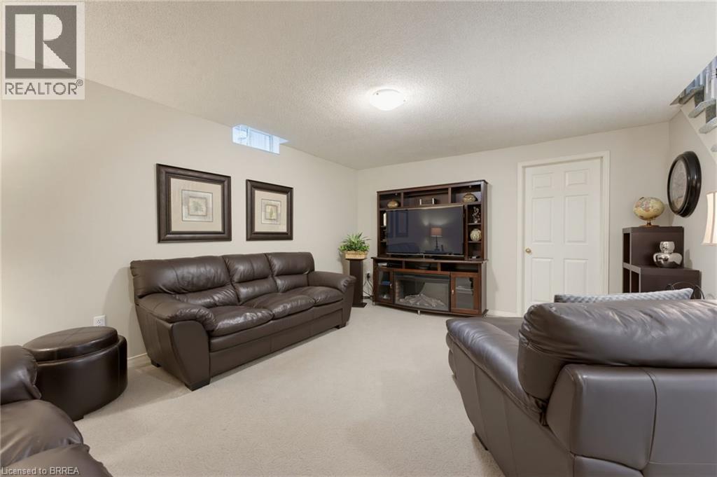 11 Courtland Drive, Brantford, Ontario  N3R 7V8 - Photo 18 - 40865801