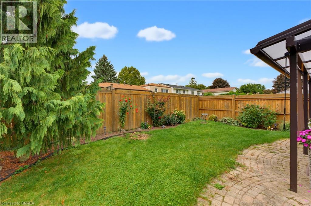 11 Courtland Drive, Brantford, Ontario  N3R 7V8 - Photo 27 - 40865801