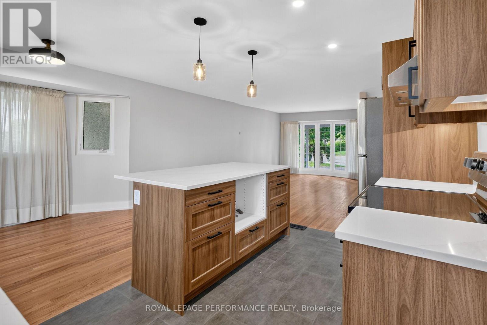 2337 Samuel Drive, Ottawa, Ontario K1G 3C3 - Photo 18 - X13820448