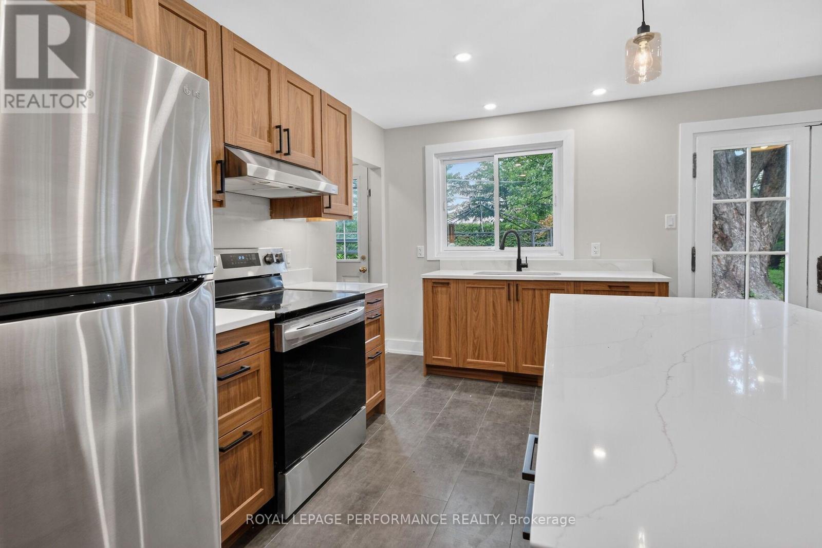 2337 Samuel Drive, Ottawa, Ontario K1G 3C3 - Photo 19 - X13820448