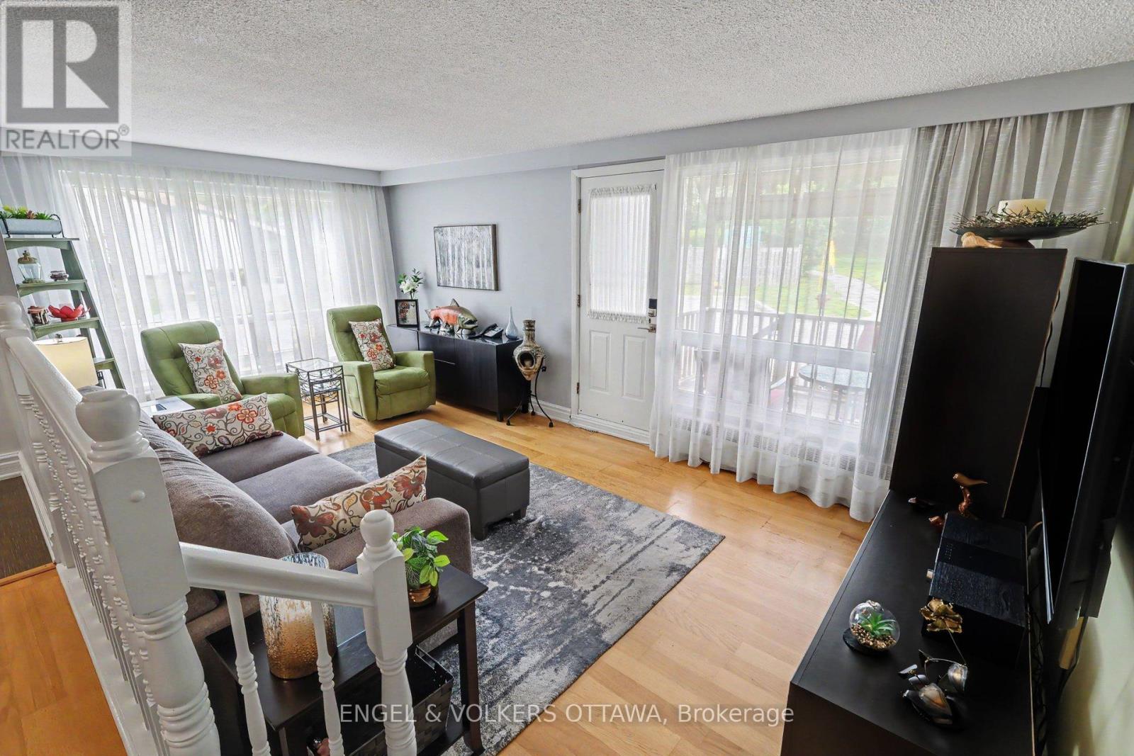 109 - 915 Elmsmere Road, Ottawa, Ontario  K1J 8H8 - Photo 12 - X13820464
