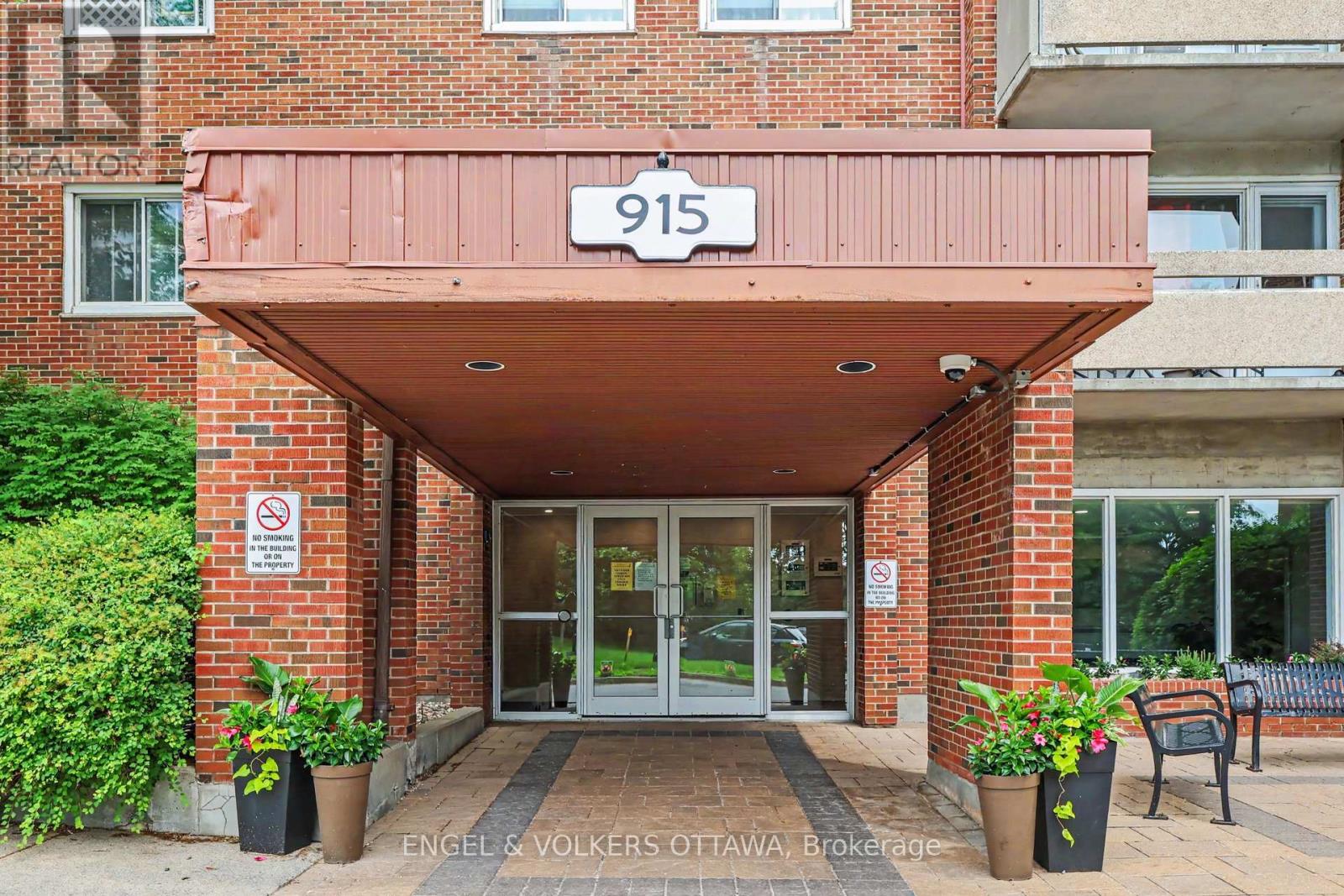 109 - 915 Elmsmere Road, Ottawa, Ontario  K1J 8H8 - Photo 3 - X13820464