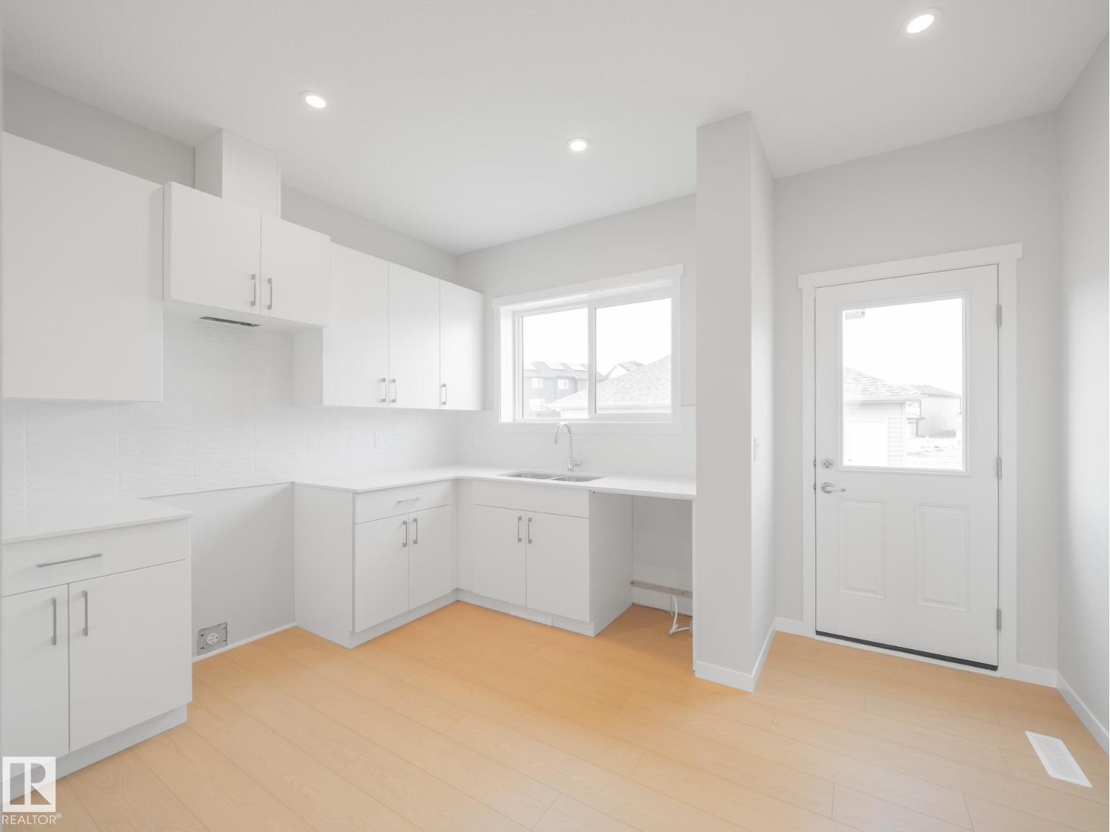 326 172 AV NW