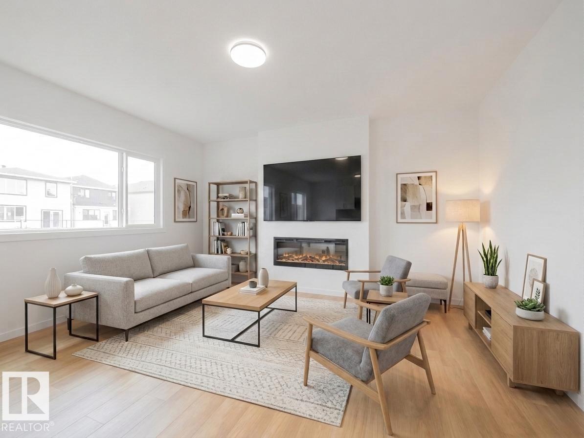 947 18 AV NW