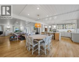5147 Lakeshore Road, Kelowna, British Columbia V1W 4J1 - Photo 5 - 10401481