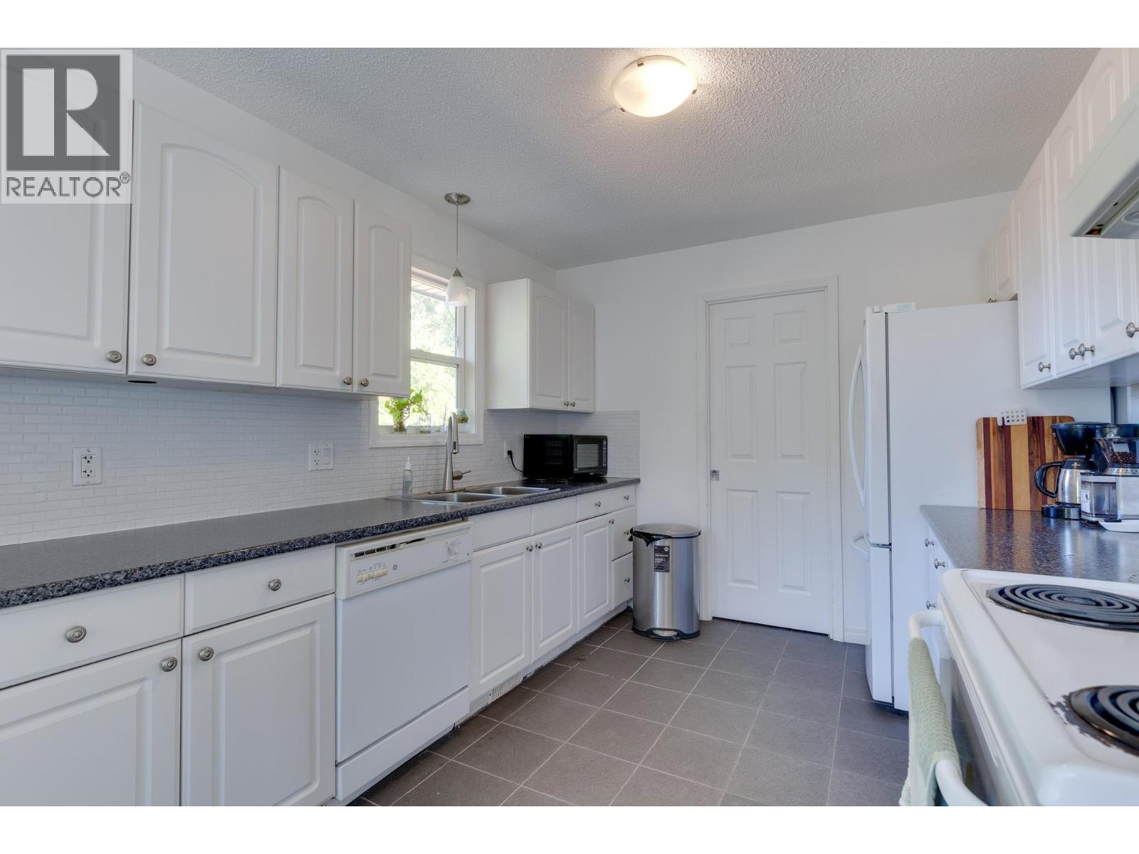7287 Aldeen Road, Prince George, British Columbia  V2N 5P8 - Photo 13 - R3168882