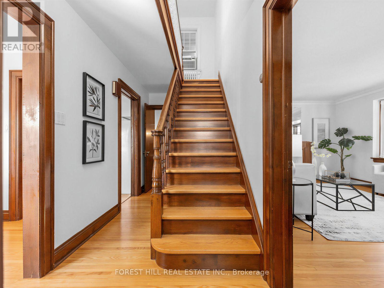 28 Castle Knock Road, Toronto, Ontario  M5N 2J4 - Photo 11 - C13820360