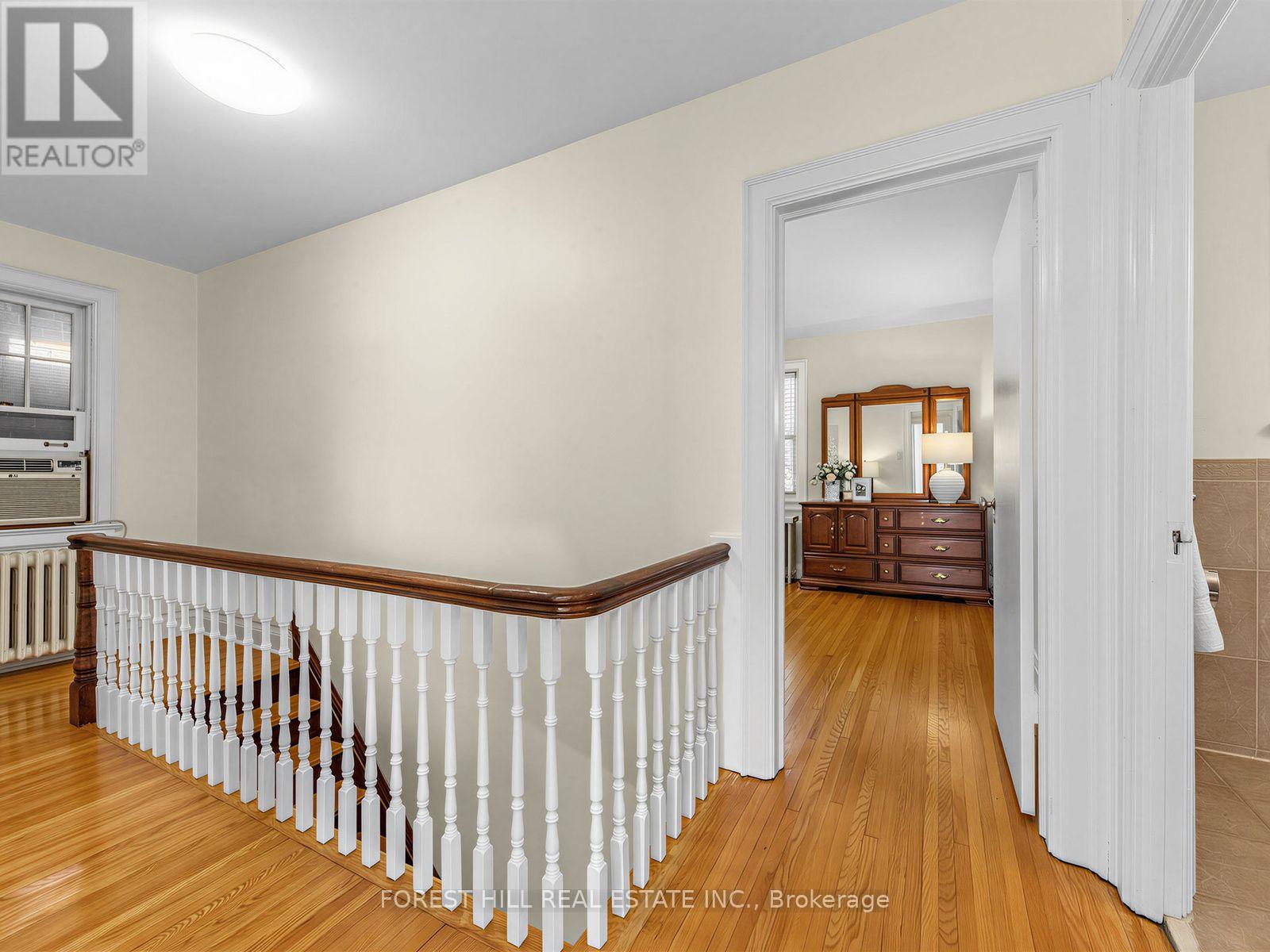 28 Castle Knock Road, Toronto, Ontario  M5N 2J4 - Photo 12 - C13820360
