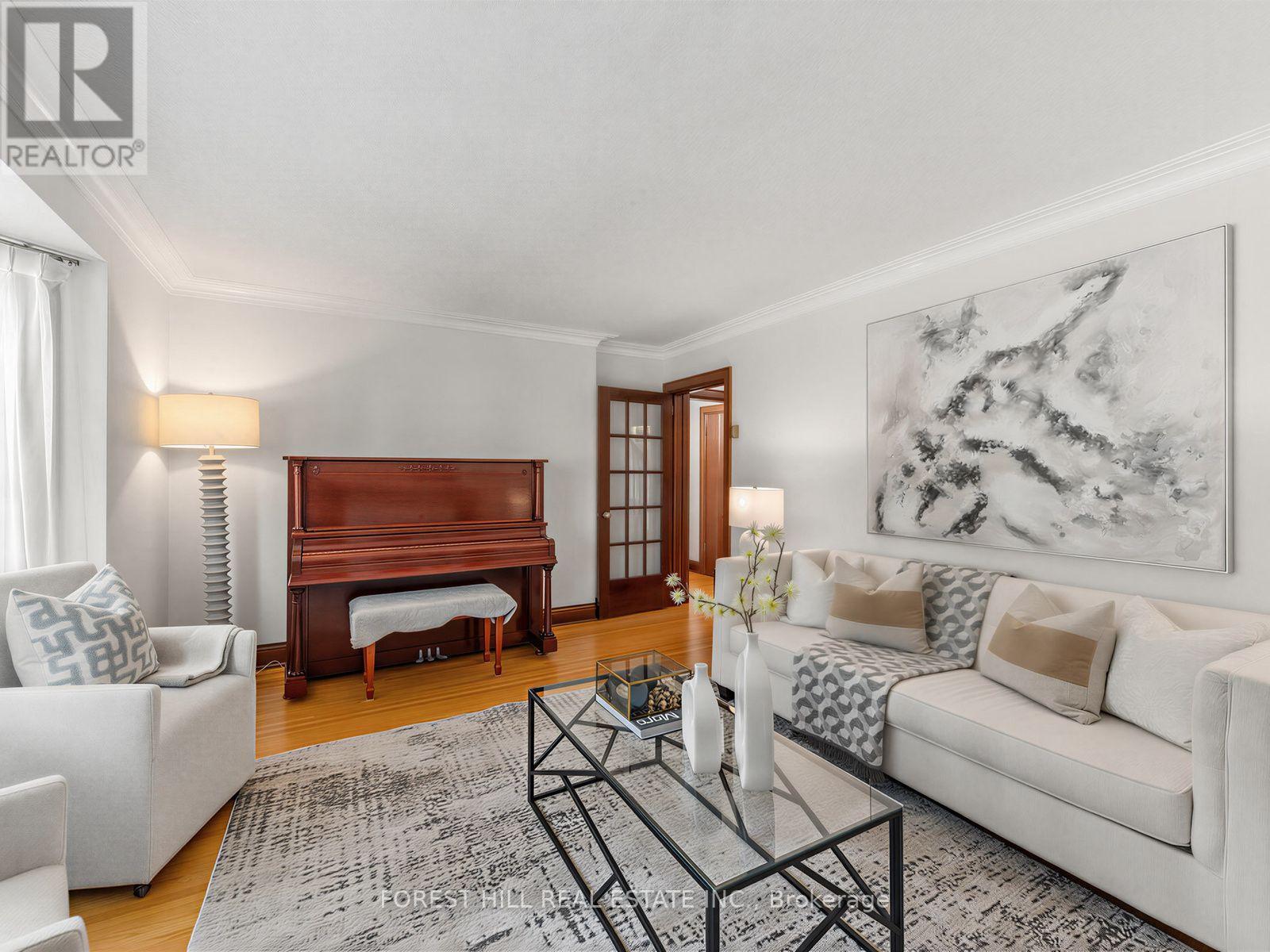 28 Castle Knock Road, Toronto, Ontario  M5N 2J4 - Photo 4 - C13820360