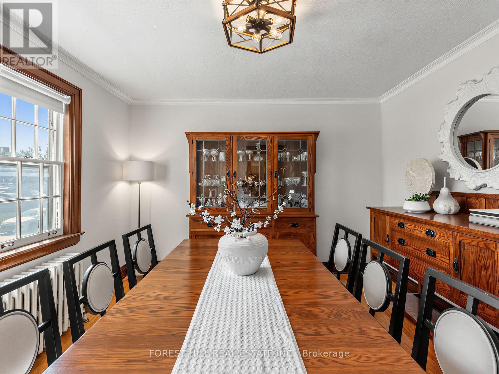 28 Castle Knock Road, Toronto, Ontario  M5N 2J4 - Photo 5 - C13820360