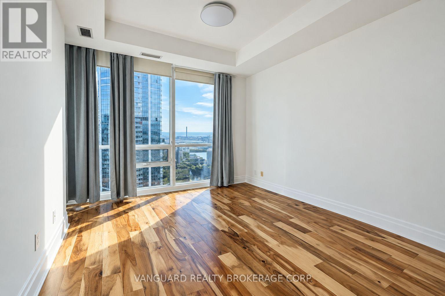 5104 - 16 Harbour Street, Toronto, Ontario  M5J 2C7 - Photo 10 - C13820404