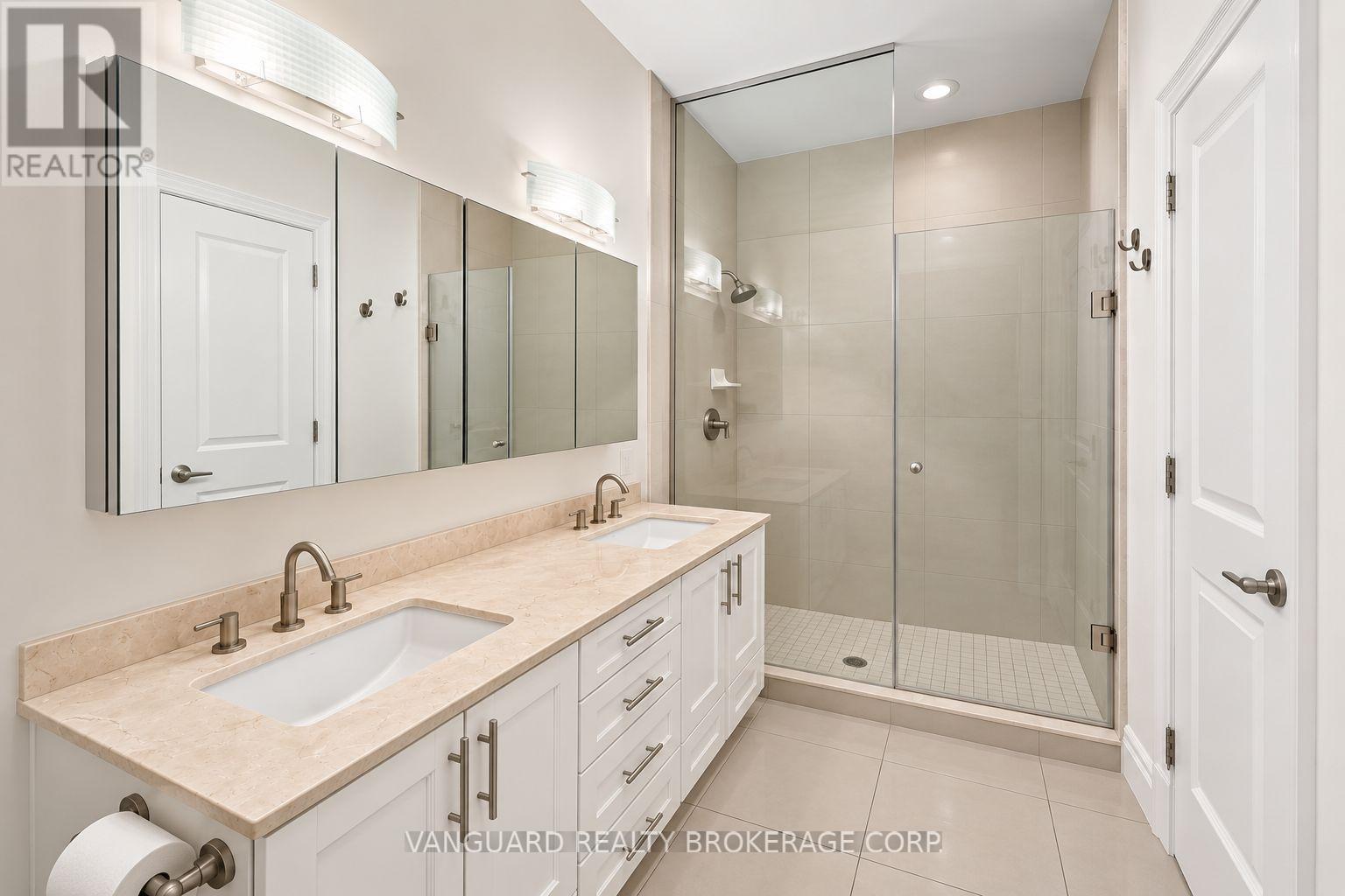 5104 - 16 Harbour Street, Toronto, Ontario  M5J 2C7 - Photo 8 - C13820404