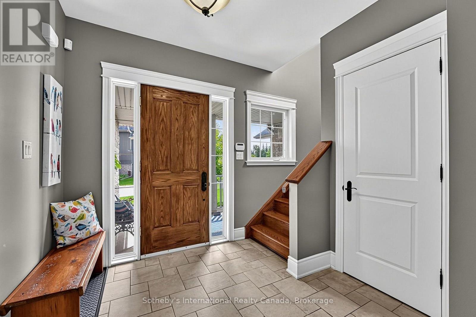 9 Meadowbrook Lane, Blue Mountains, Ontario N0H 2P0 - Photo 4 - X13820276