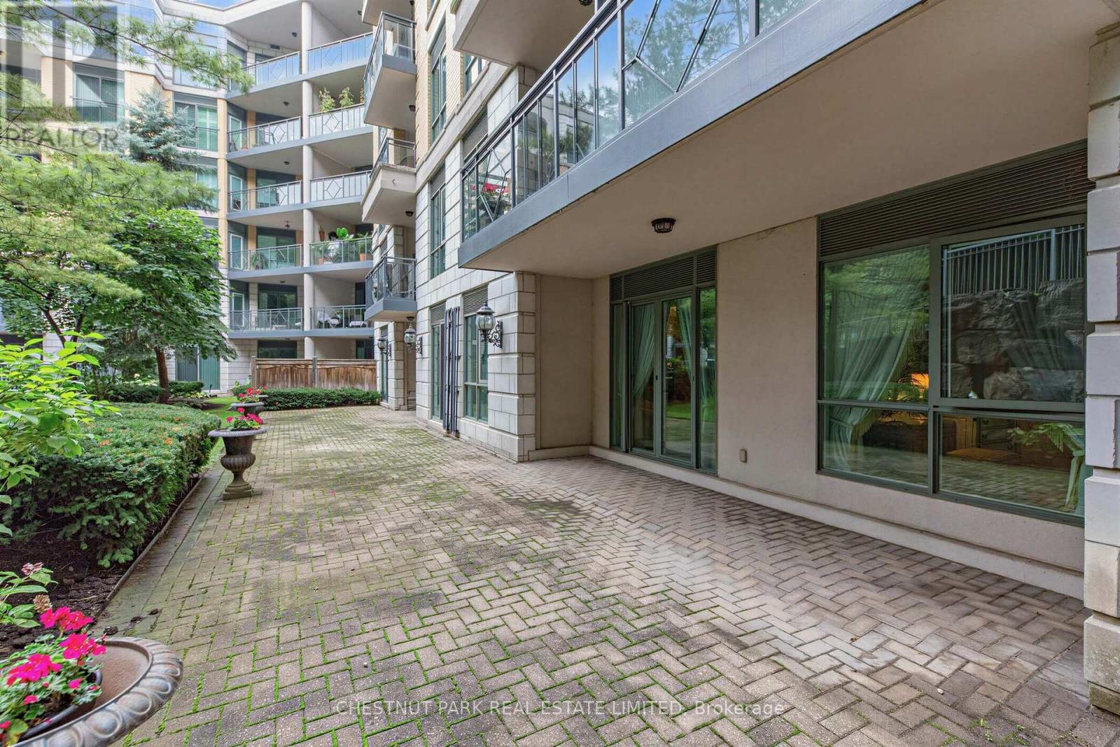 102 - 11 William Carson Crescent, Toronto, Ontario  M2P 2G1 - Photo 24 - C13818172