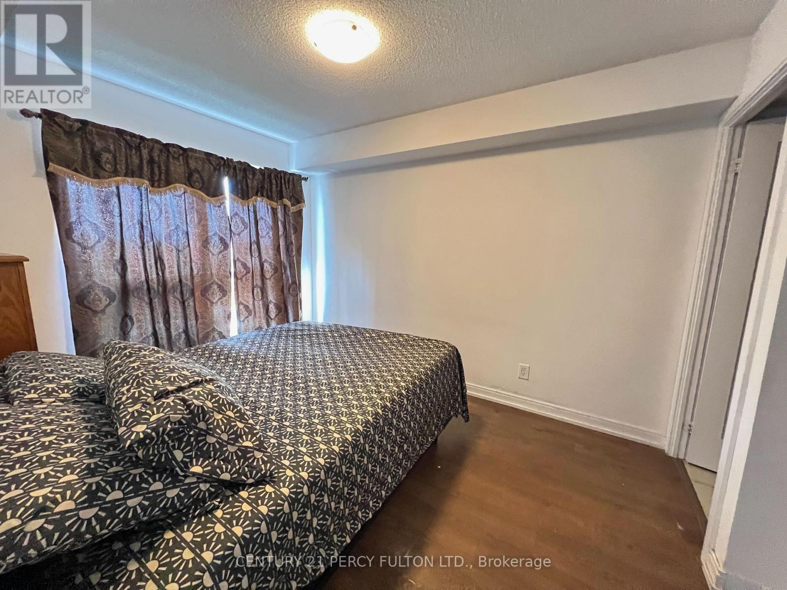2405 - 255 Village Green Square, Toronto, Ontario M1S 0L7 - Photo 4 - E13809234