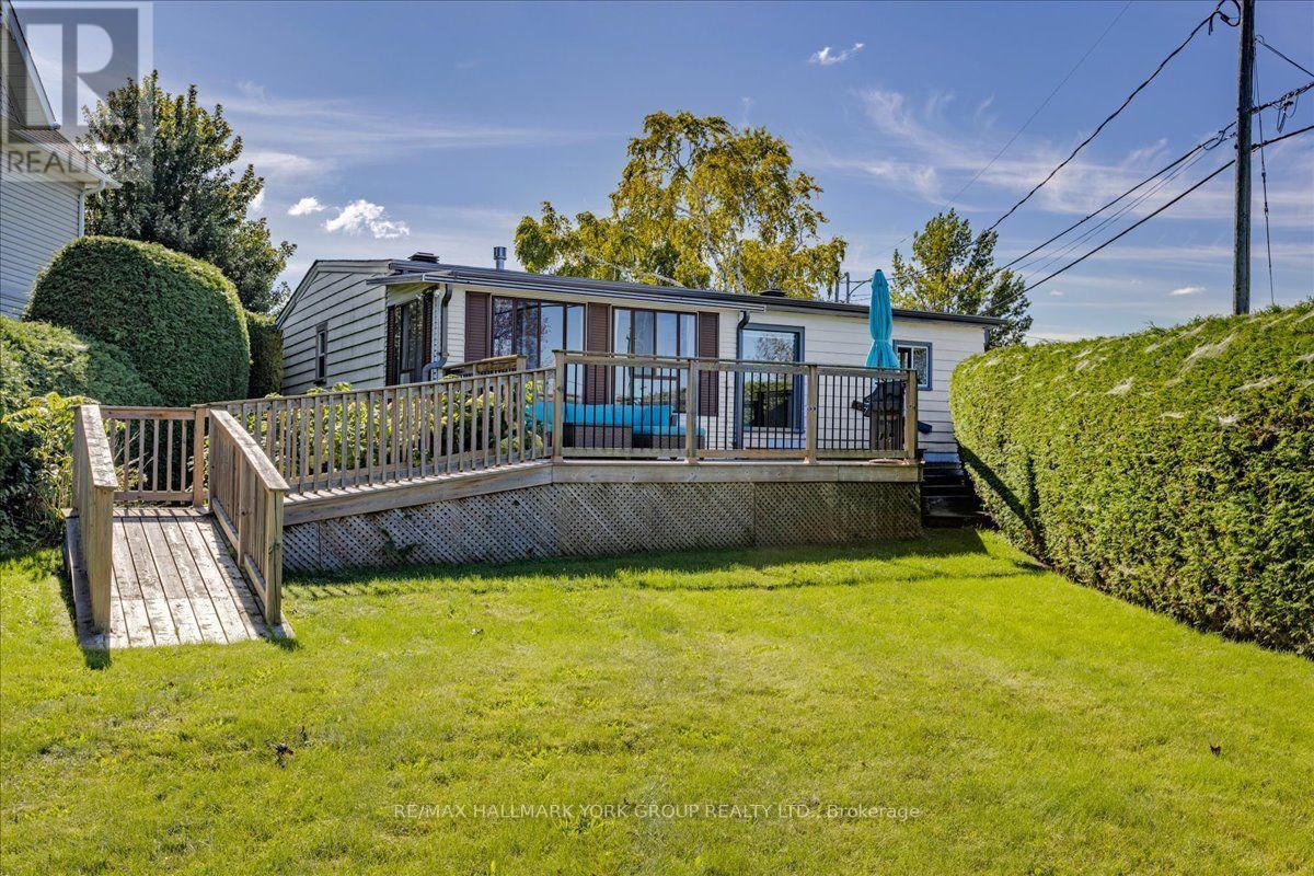 525 LAKE DRIVE E, Georgina, Ontario