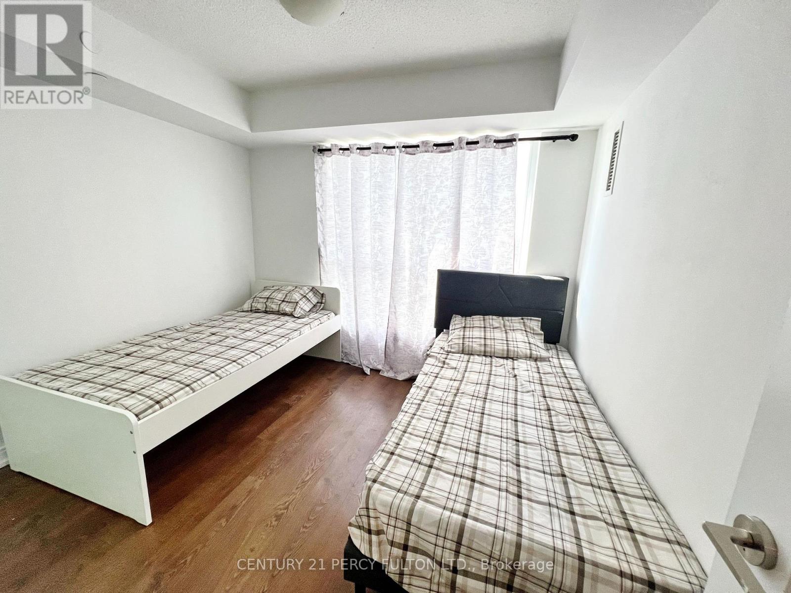 2405 - 255 Village Green Square, Toronto, Ontario M1S 0L7 - Photo 5 - E13809234