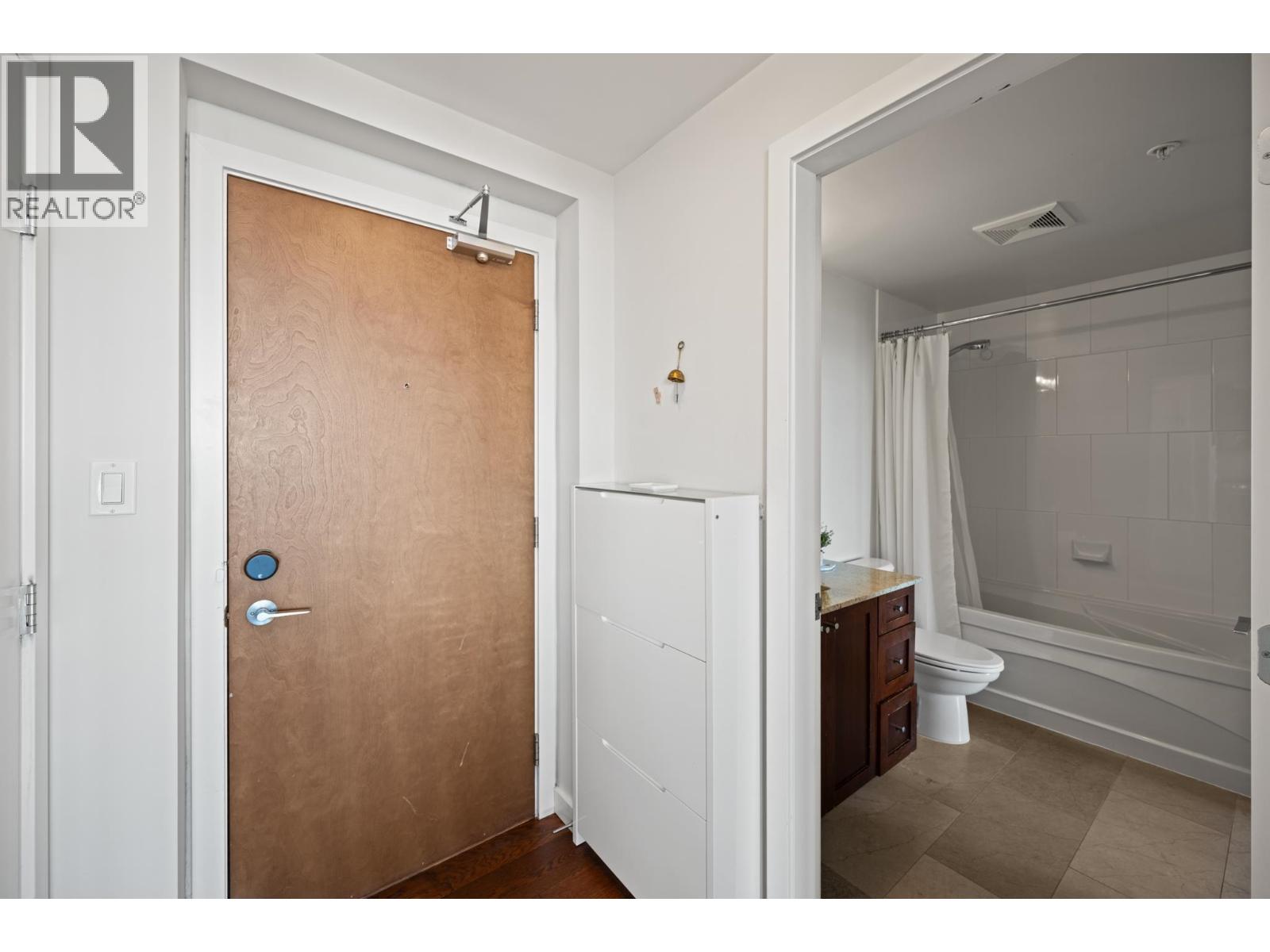 2603 280 Ross Drive, New Westminster, British Columbia  V3L 0C2 - Photo 28 - R3168747