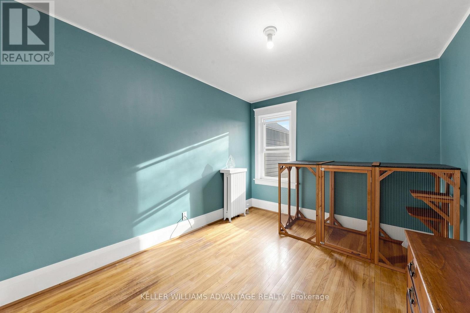 130 Elmer Avenue, Toronto, Ontario  M4L 3R8 - Photo 18 - E13820270