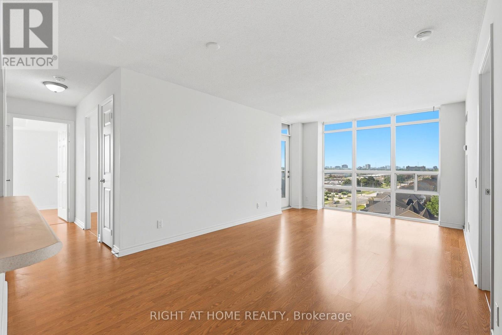 727 - 18 Mondeo Drive, Toronto, Ontario  M1P 5C8 - Photo 14 - E13820272