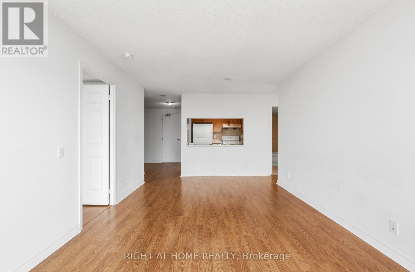 727 - 18 Mondeo Drive, Toronto, Ontario  M1P 5C8 - Photo 18 - E13820272