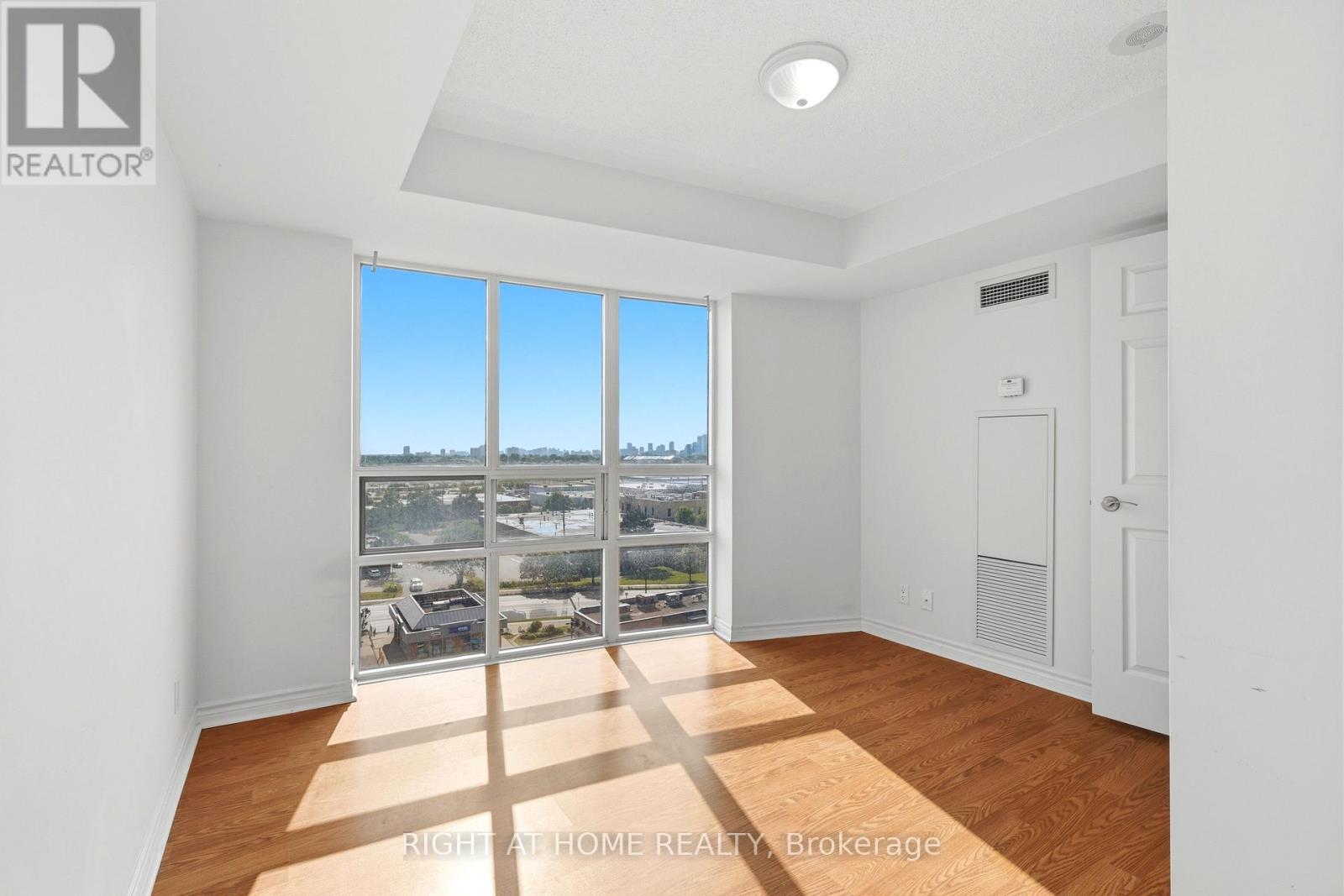 727 - 18 Mondeo Drive, Toronto, Ontario  M1P 5C8 - Photo 37 - E13820272
