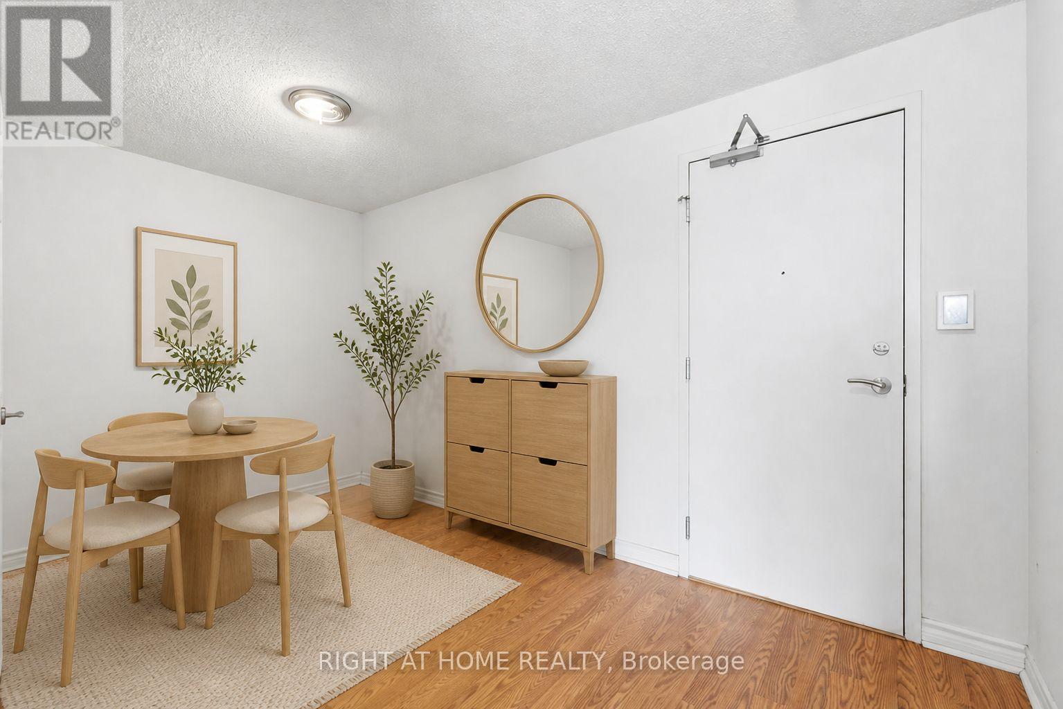 727 - 18 Mondeo Drive, Toronto, Ontario  M1P 5C8 - Photo 5 - E13820272