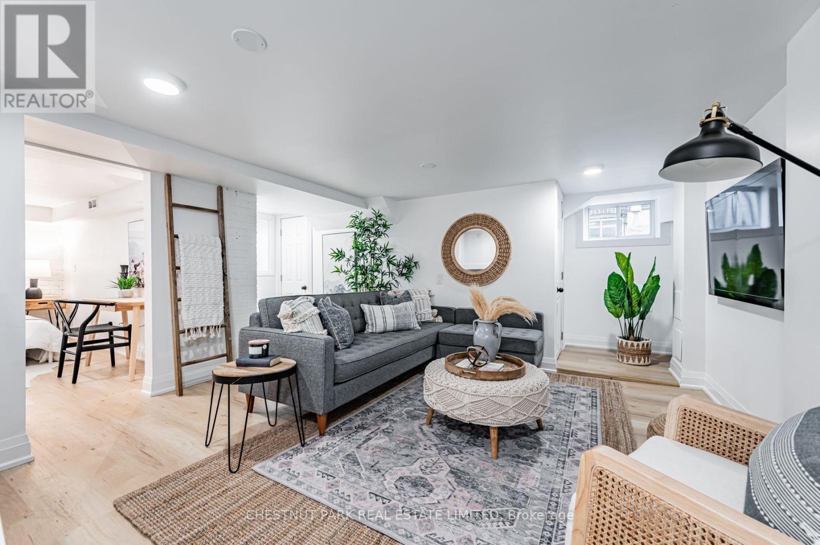 Lower - 101 Oakcrest Avenue, Toronto, Ontario  M4C 1B4 - Photo 1 - E13820318