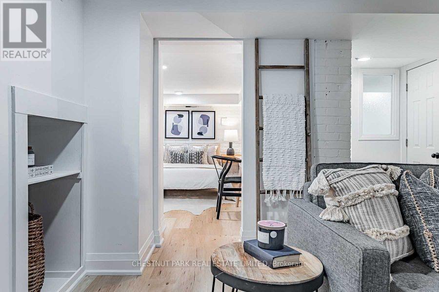 Lower - 101 Oakcrest Avenue, Toronto, Ontario  M4C 1B4 - Photo 6 - E13820318