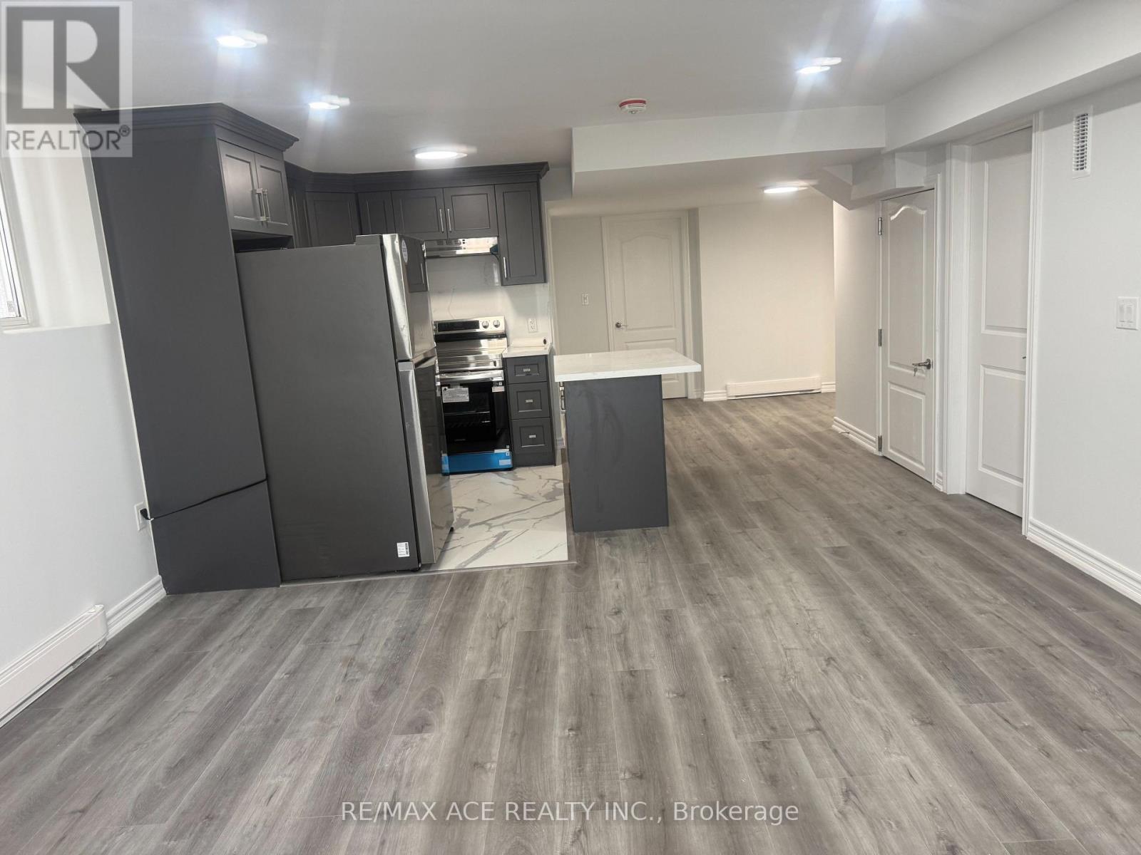 Bsmt - 2219 Beckman Crescent, Oshawa, Ontario  L1L 0W8 - Photo 5 - E13820320