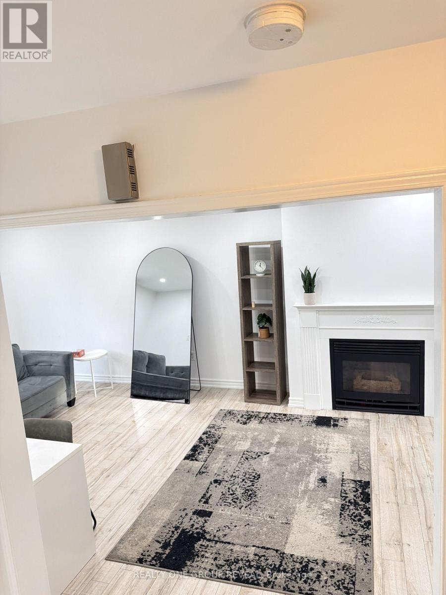 1027 Ridgemount Boulevard, Oshawa, Ontario  L1K 2K7 - Photo 4 - E13820330