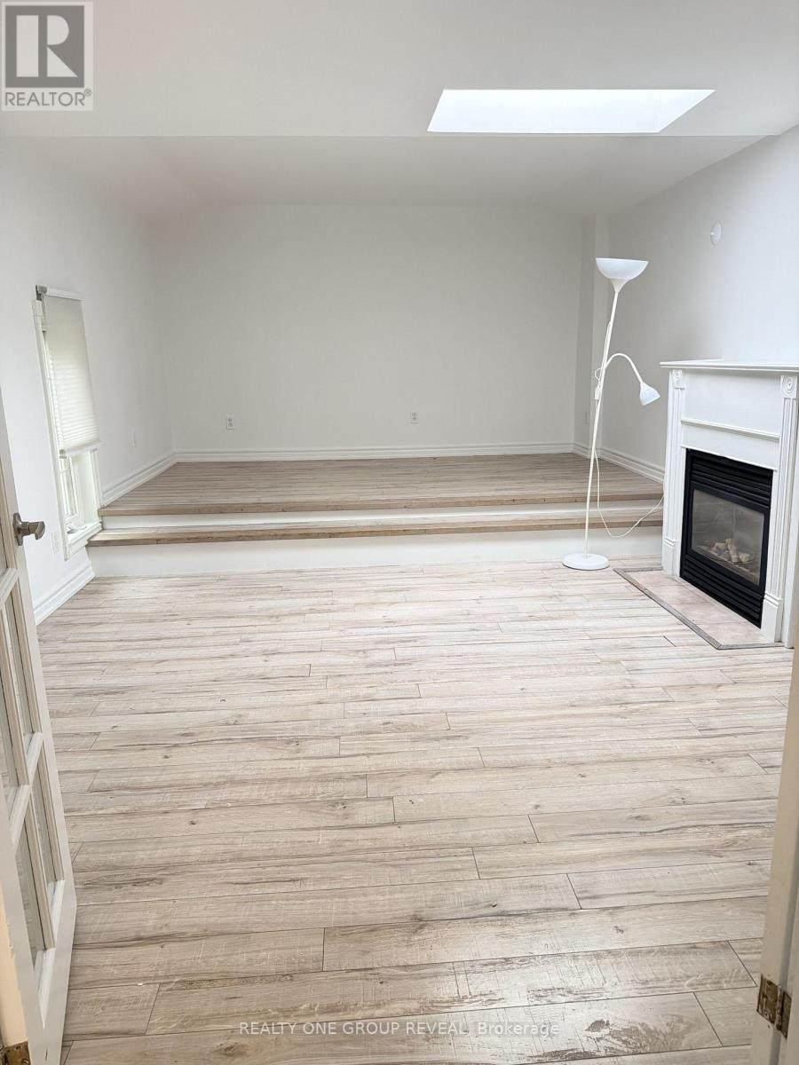 1027 Ridgemount Boulevard, Oshawa, Ontario  L1K 2K7 - Photo 7 - E13820330