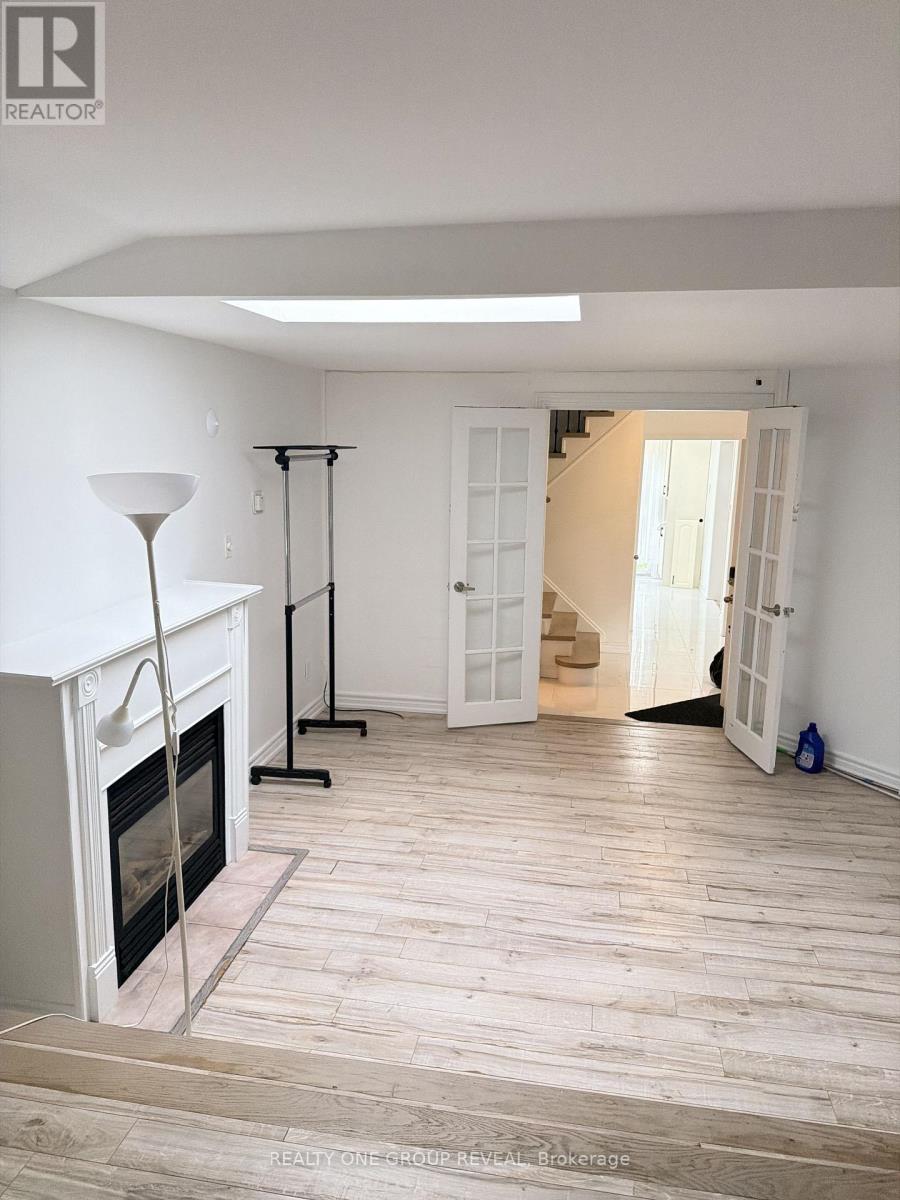 1027 Ridgemount Boulevard, Oshawa, Ontario  L1K 2K7 - Photo 9 - E13820330