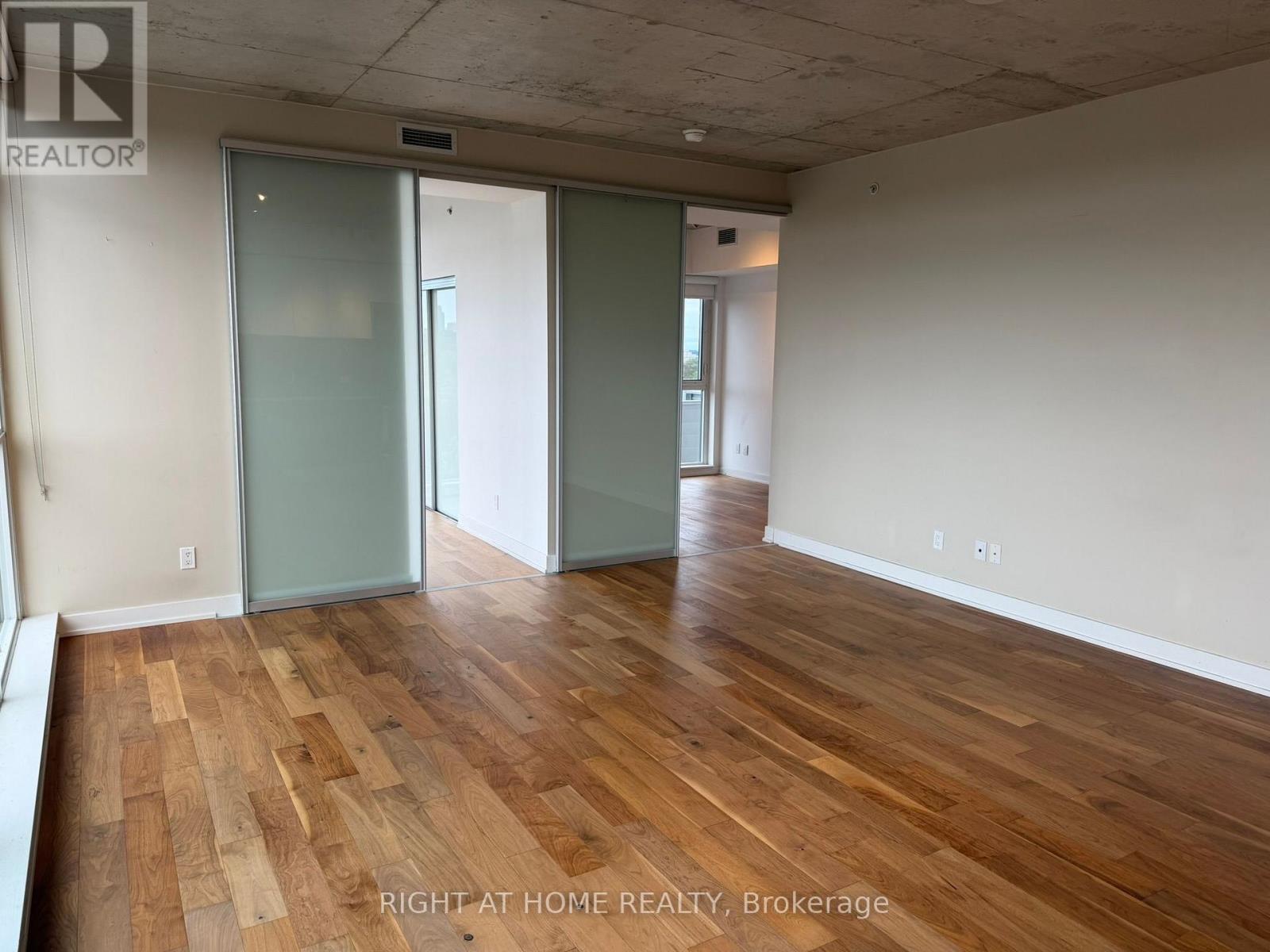 1005 - 1190 Dundas Street E, Toronto, Ontario  M4M 0C5 - Photo 11 - E13820454