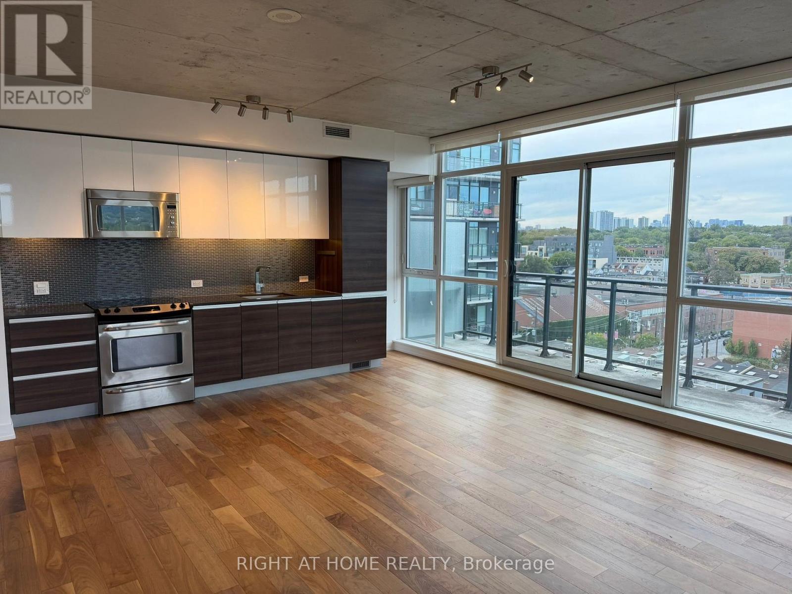 1005 - 1190 Dundas Street E, Toronto, Ontario  M4M 0C5 - Photo 9 - E13820454