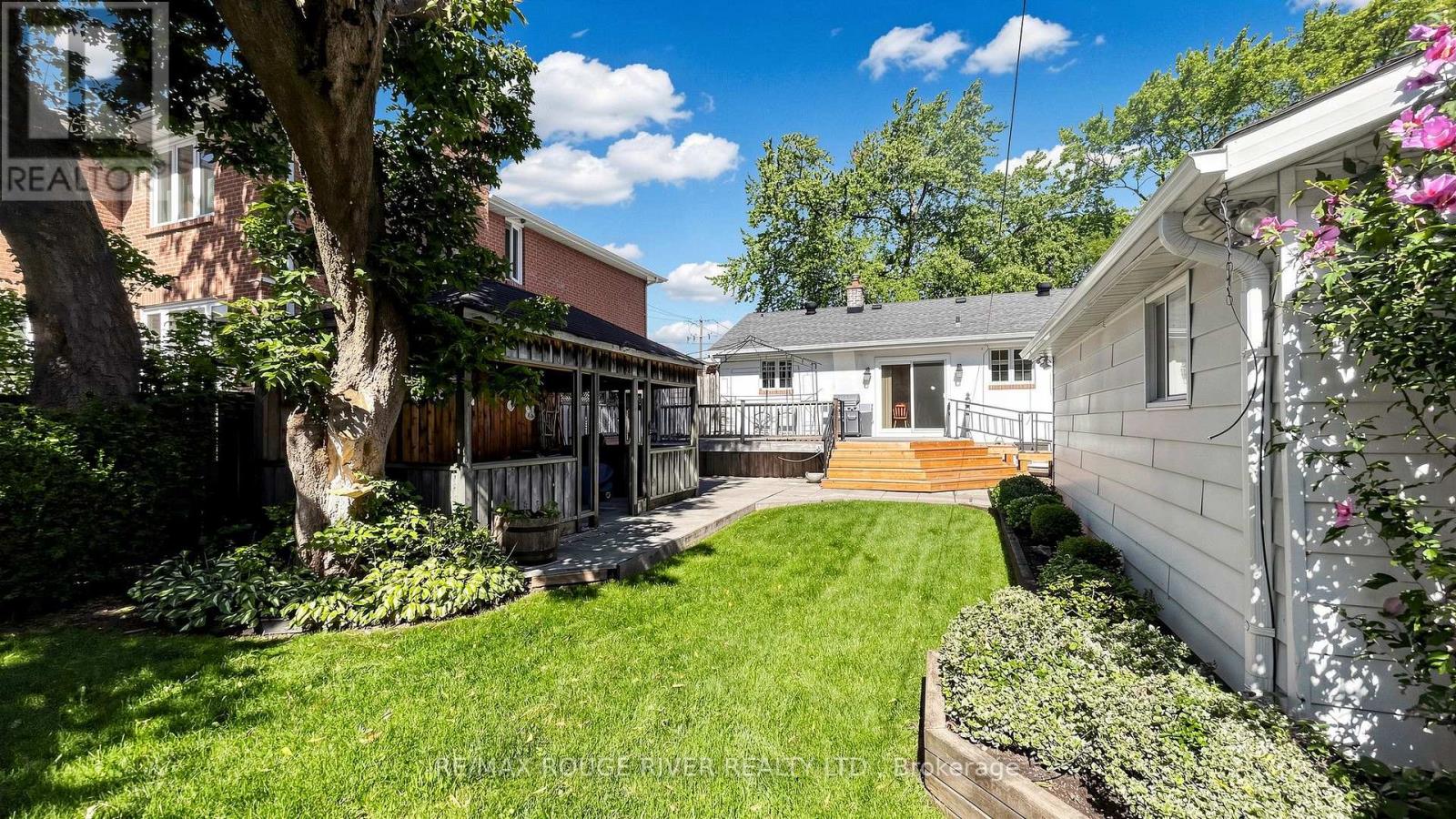 35 Southlawn Drive, Toronto, Ontario M1S 1H9 - Photo 33 - E13820470