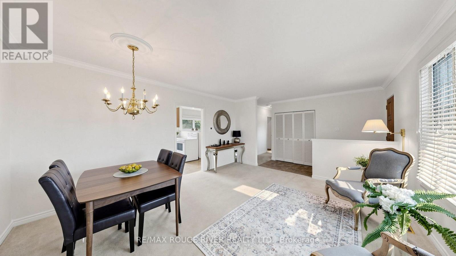 35 Southlawn Drive, Toronto, Ontario M1S 1H9 - Photo 5 - E13820470