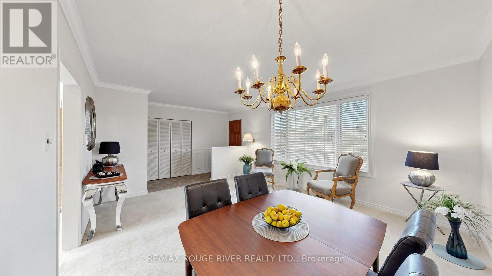 35 Southlawn Drive, Toronto, Ontario M1S 1H9 - Photo 6 - E13820470