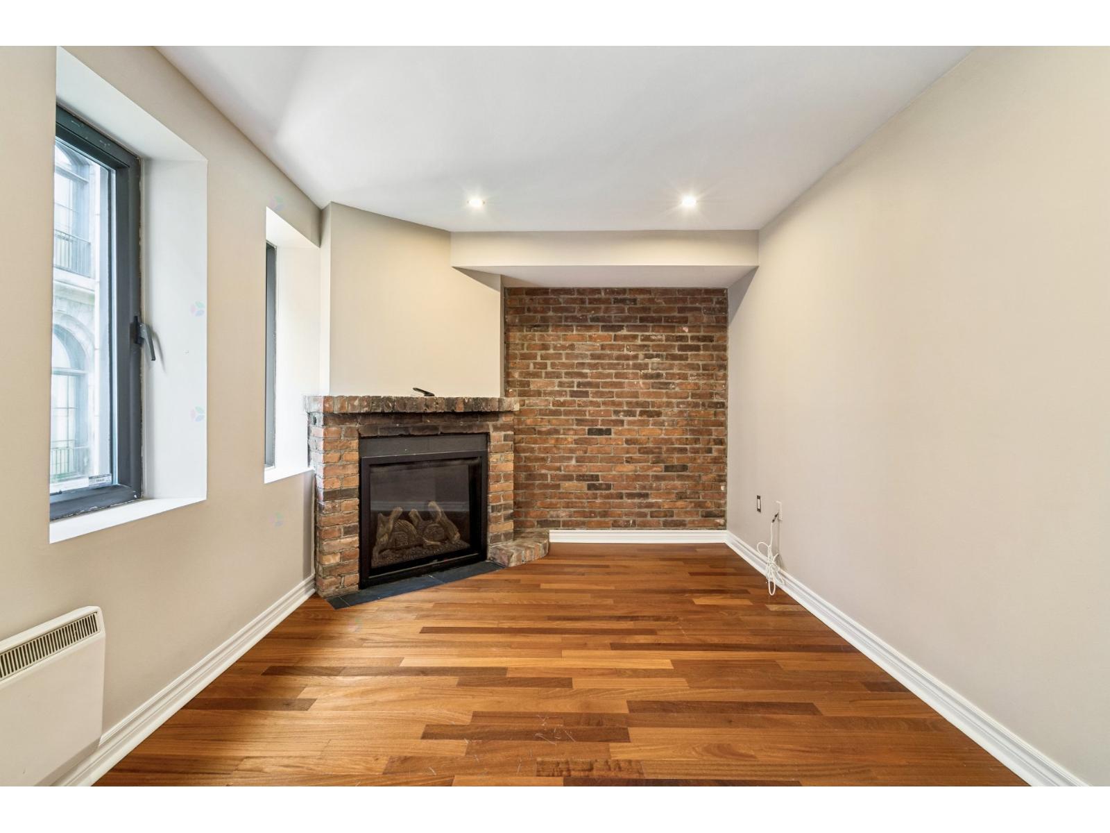 460 Rue St-Jean|#301 Montréal (Ville-Marie) Quebec Canada H2Y2S1 3