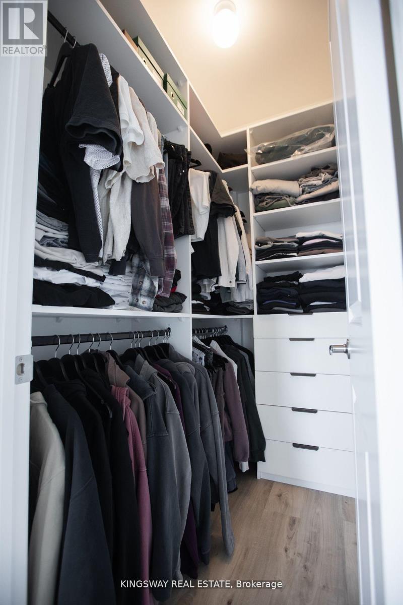 27 Paradox Street, Vaughan, Ontario  L4L 1A7 - Photo 14 - N13820302