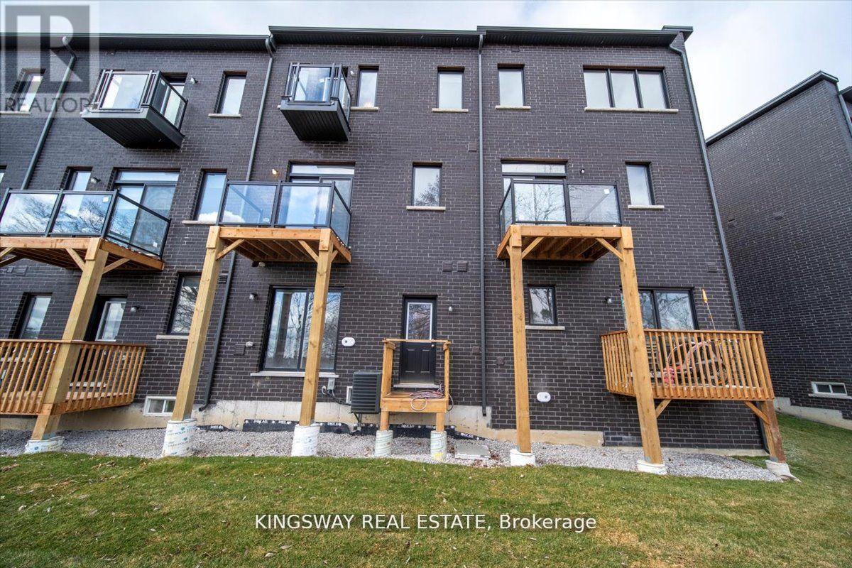 27 Paradox Street, Vaughan, Ontario  L4L 1A7 - Photo 27 - N13820302