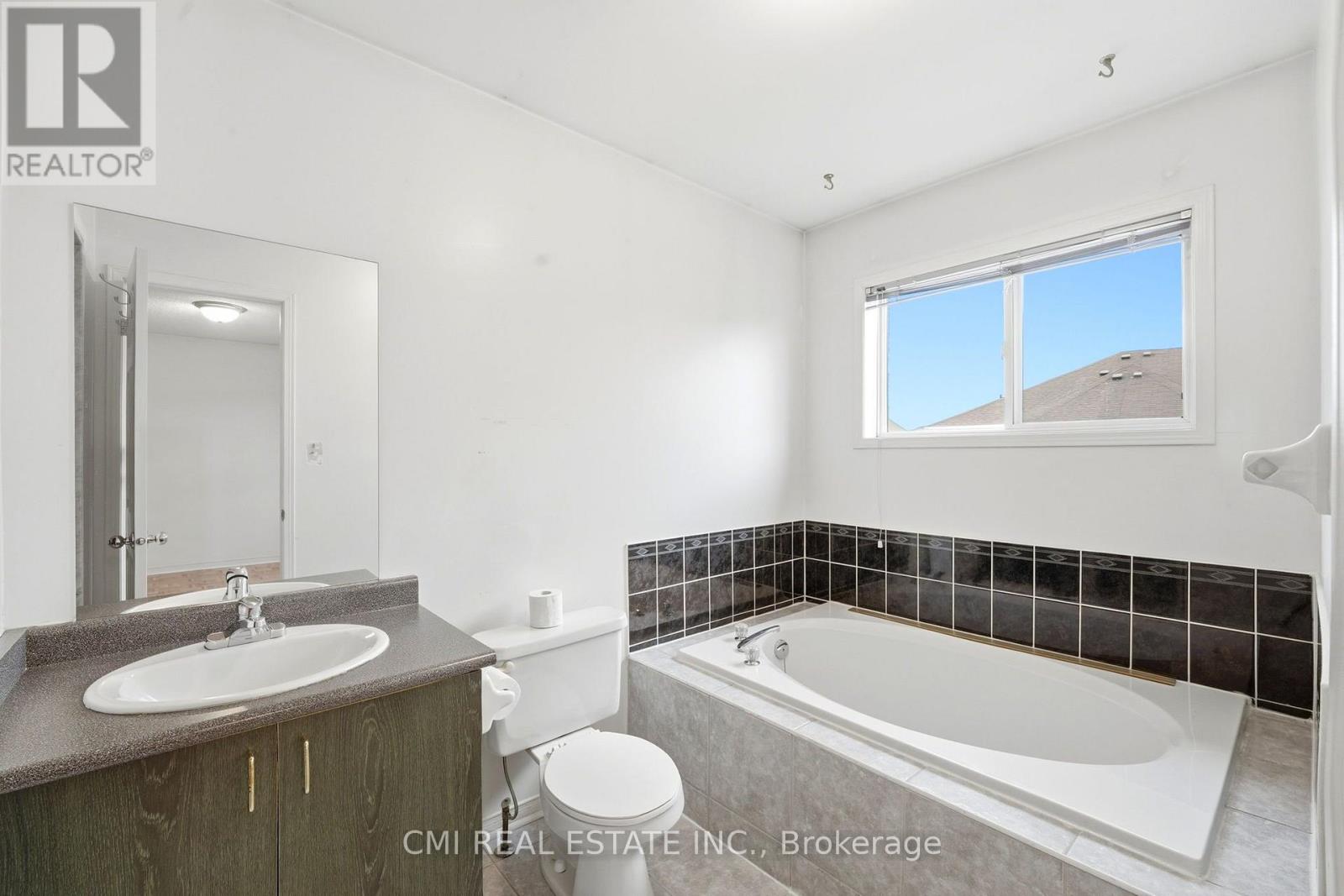 8555 Martin Grove Road, Vaughan, Ontario  L4H 2C9 - Photo 34 - N13820440