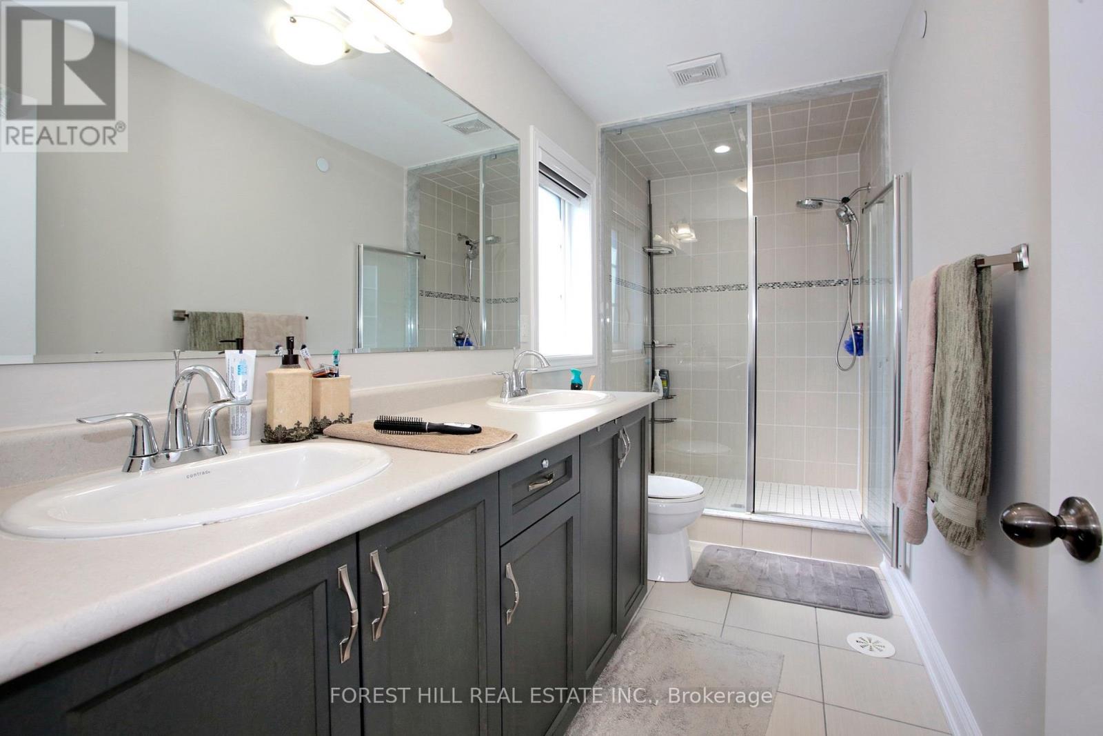 142 - 1331 Major Mackenzie Drive W, Vaughan, Ontario  L6A 4W4 - Photo 15 - N13820482
